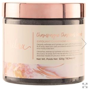 Manna Kadar Champagne Charcoal Body Scrub